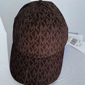 MICHAEL KORS NWT BROWN CAP